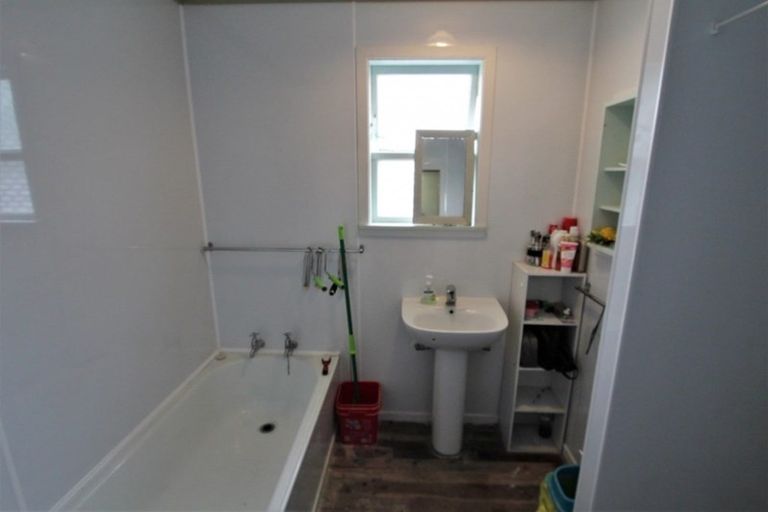 Photo of property in 14 Kenmore Place, Tokoroa, 3420