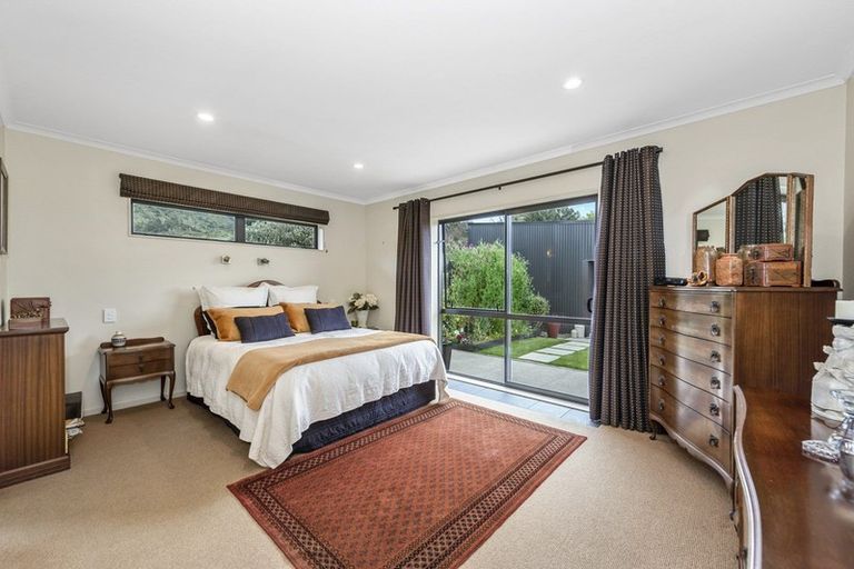 Photo of property in 16 Kauri Lane, Huntly, 3771