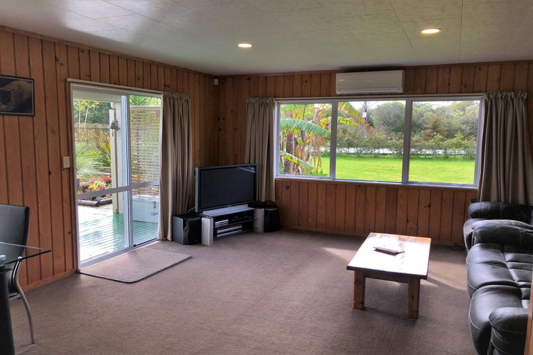 Photo of property in 293 Wiroa Road, Kerikeri, 0293