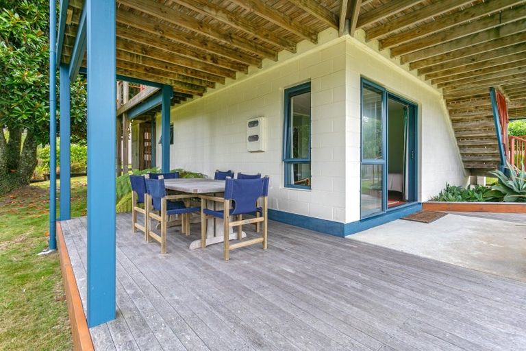 Photo of property in 12 Fishermans Bend, Whiritoa, Whangamata, 3691