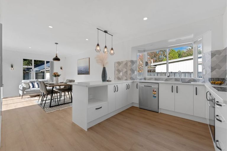 Photo of property in 9 Bunnythorpe Road, Papakura, 2110