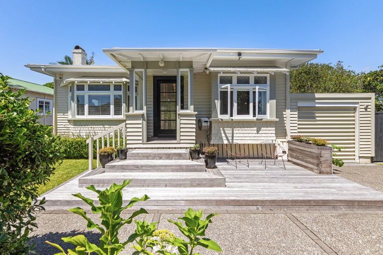 Photo of property in 52 Victor Street, Avondale, Auckland, 1026