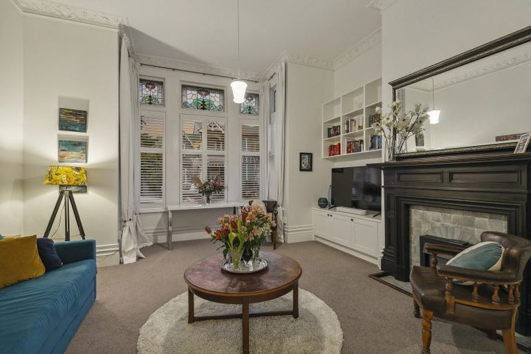 Photo of property in 2/219 The Terrace, Wellington Central, Wellington, 6011