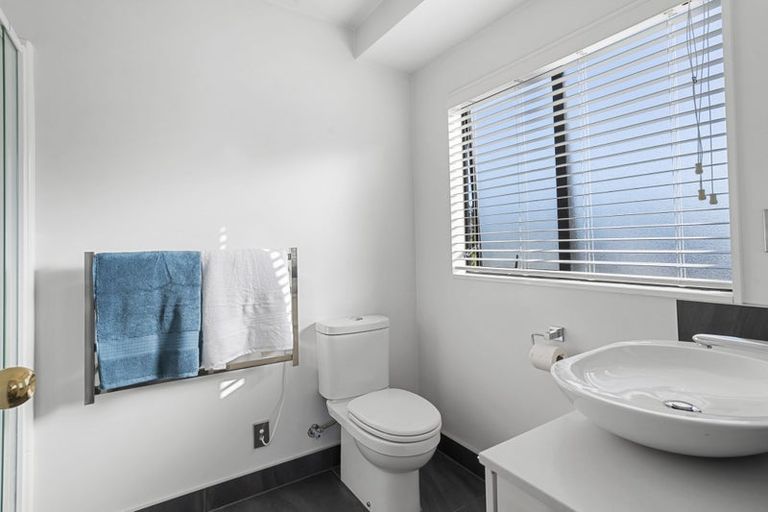 Photo of property in 1/42 Headcorn Place, Botany Downs, Auckland, 2010