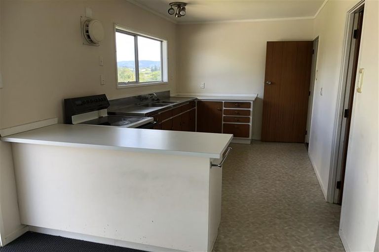 Photo of property in 49 Sherwood Avenue, Te Atatu South, Auckland, 0610
