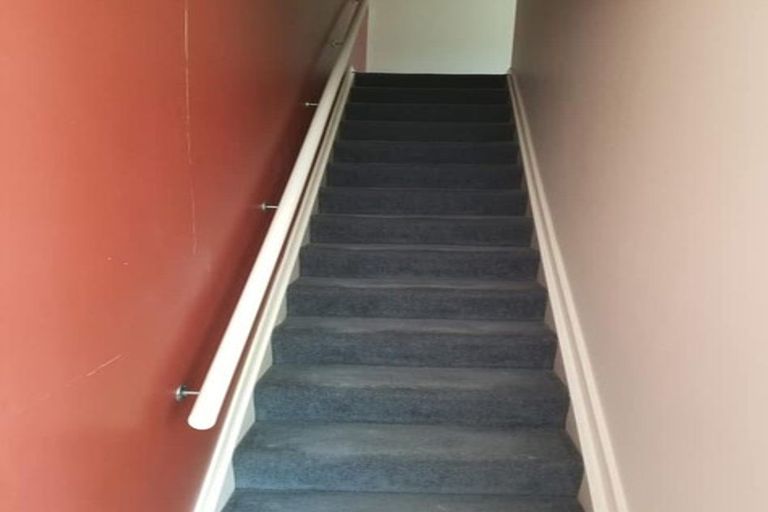 Photo of property in 2a Charlenne Close, Ranui, Auckland, 0612