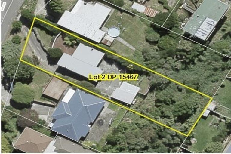 Photo of property in 34 Bassett Road, Johnsonville, Wellington, 6037