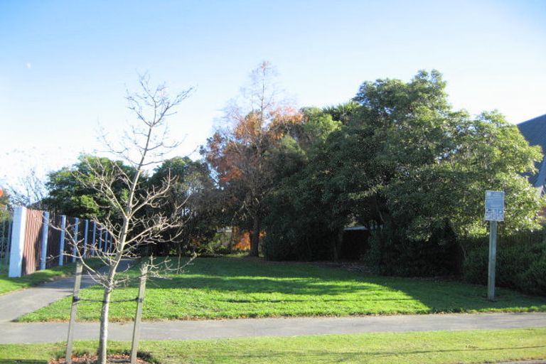 Photo of property in 27 Englefield Road, Belfast, Christchurch, 8051