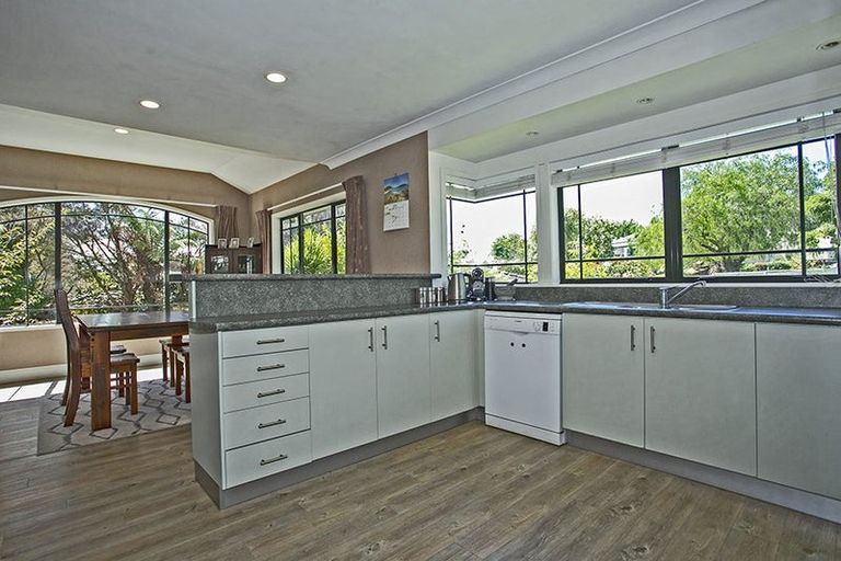 Photo of property in 16 Taramea Rise, Pyes Pa, Tauranga, 3112