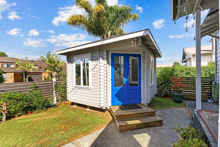 Photo of property in 1 Banff Street, Regent, Whangarei, 0112