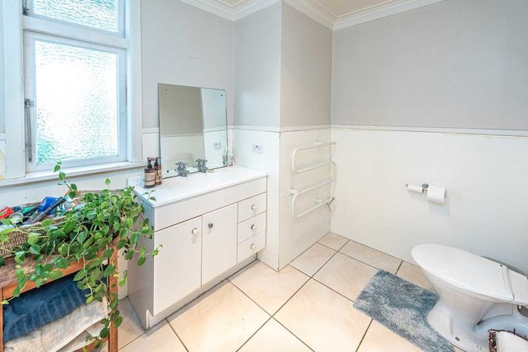 Photo of property in 17 Kawatiri Avenue, Gonville, Whanganui, 4501