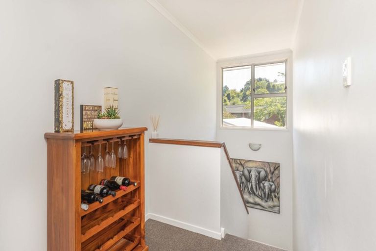 Photo of property in 6a Coates Street, Tawa, Wellington, 5028