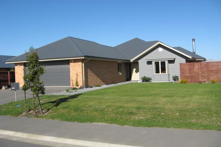 Photo of property in 17 Overbury Crescent, Rolleston, 7614