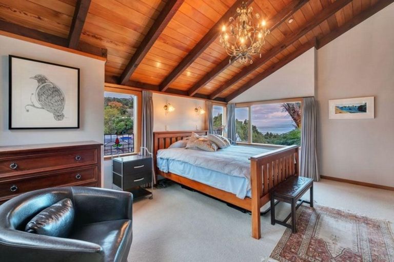 Photo of property in 431 Titirangi Road, Titirangi, Auckland, 0604