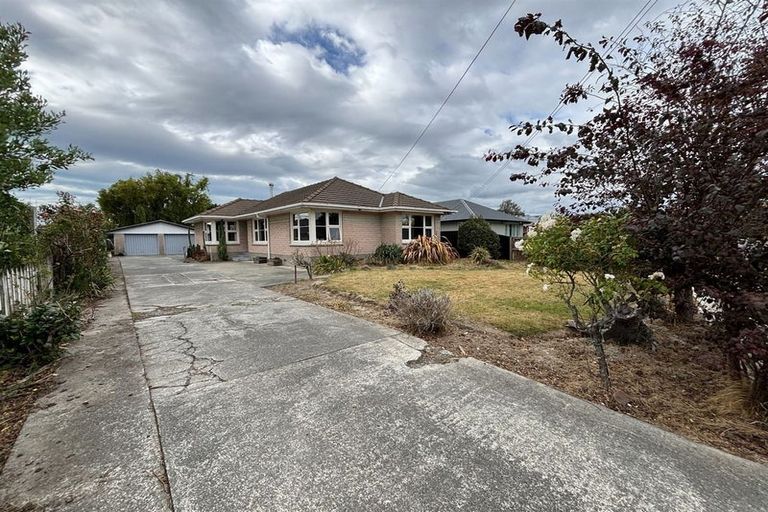 Photo of property in 28 Radbrook Street, Avonhead, Christchurch, 8042