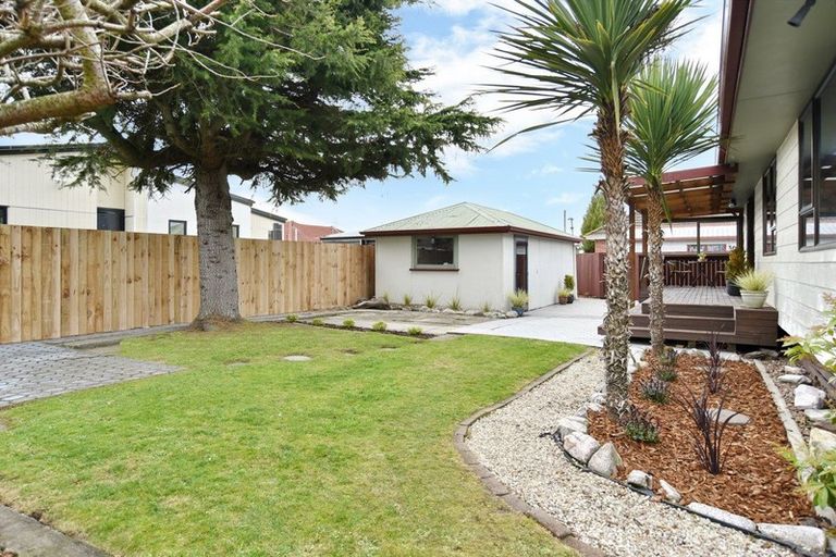 Photo of property in 102a Amyes Road, Hornby, Christchurch, 8042