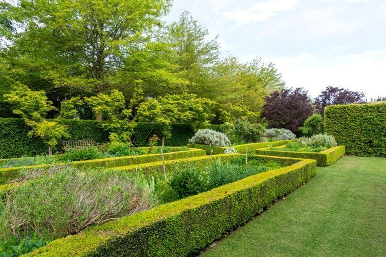 Photo of property in 11 Genesis Drive, West Melton, Christchurch, 7675