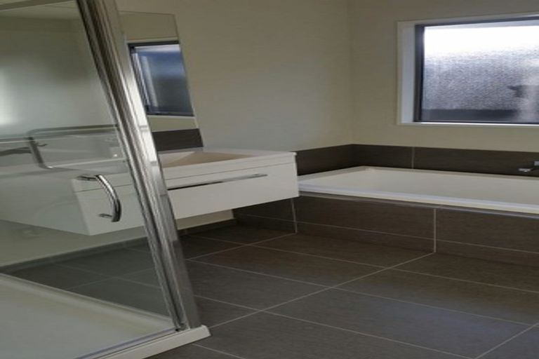 Photo of property in 8 Urihia Street, Marshland, Christchurch, 8083