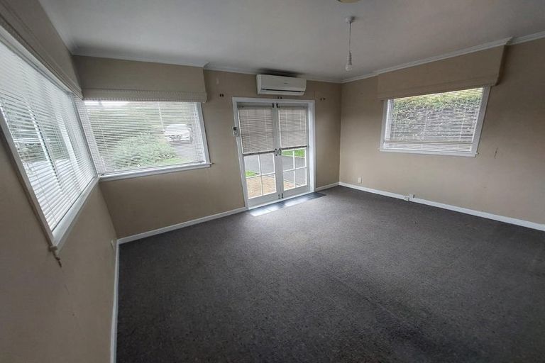 Photo of property in 6 Crichton Terrace, Hauraki, Auckland, 0622