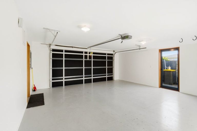 Photo of property in 12a Prossers Road, Saint Martins, Christchurch, 8022