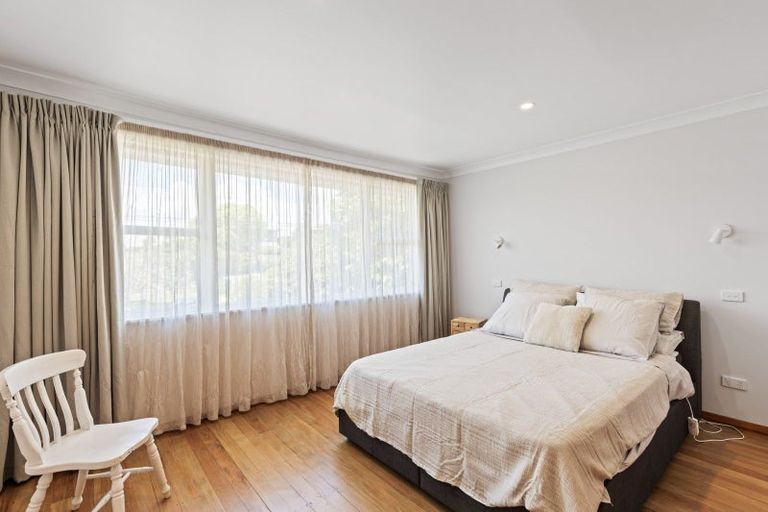 Photo of property in 52 Clawton Street, Westown, New Plymouth, 4310