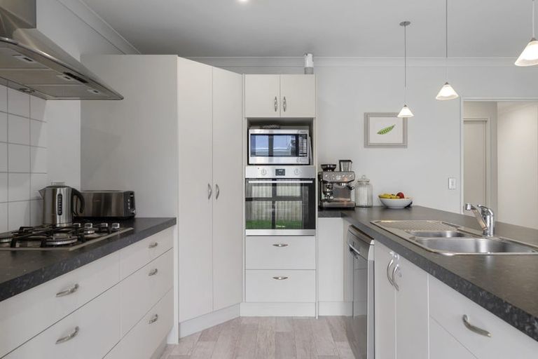 Photo of property in 450 Hills Road, Mairehau, Christchurch, 8052