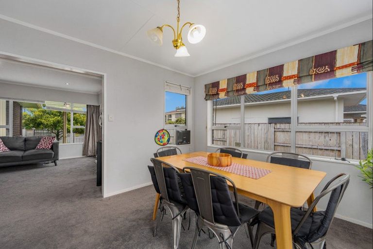 Photo of property in 7 Denver Place, Milson, Palmerston North, 4414