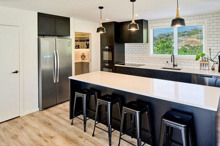 Photo of property in 10 Topsail Way, Whitby, Porirua, 5024