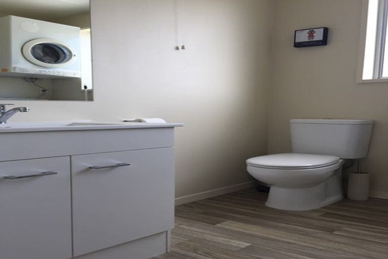 Photo of property in 4/166 Yaldhurst Road, Sockburn, Christchurch, 8042