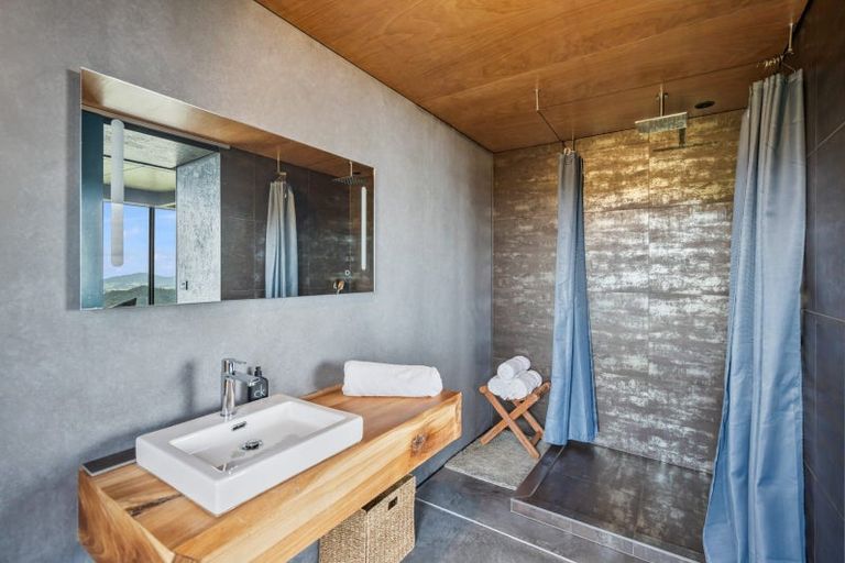 Photo of property in 49 Sandy Bay Farms Road, Matapouri, Whangarei, 0173