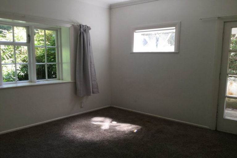 Photo of property in 1 Glasgow Street, Kelburn, Wellington, 6012