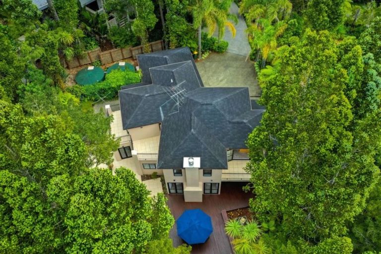 Photo of property in 23 Treetops Way, Bayview, Auckland, 0629