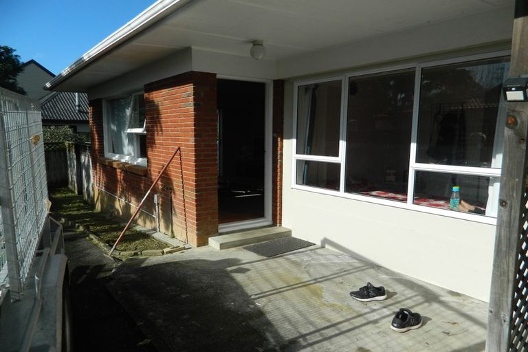 Photo of property in 2/6 Keldale Place, Forrest Hill, Auckland, 0620