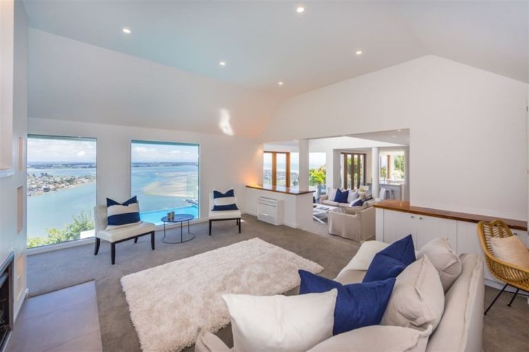 Photo of property in 46 Tuawera Terrace, Clifton, Christchurch, 8081