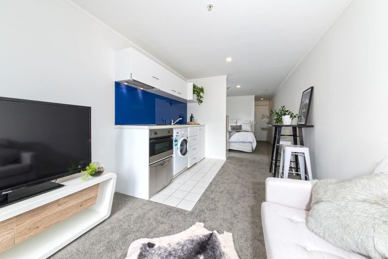 Photo of property in Waldorf Bankside Apartments, 4e/8 Bankside Street, Auckland Central, Auckland, 1010