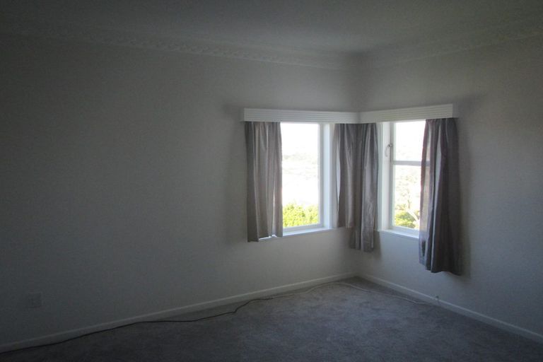 Photo of property in 43a Nevay Road, Miramar, Wellington, 6022