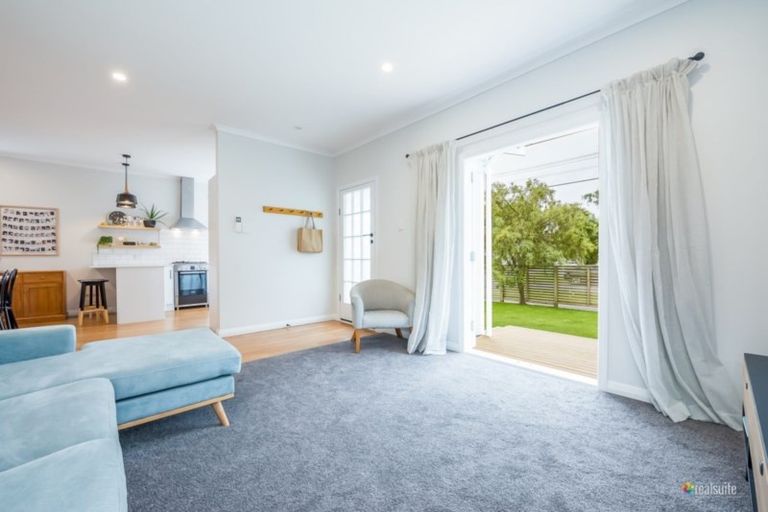 Photo of property in 46 Norton Park Avenue, Fairfield, Lower Hutt, 5011