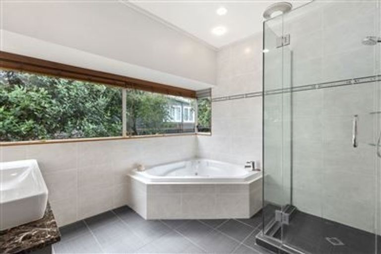 Photo of property in 59 Hastings Road, Mairangi Bay, Auckland, 0630