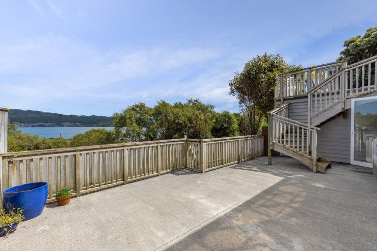 Photo of property in 9 Ayr Place, Papakowhai, Porirua, 5024