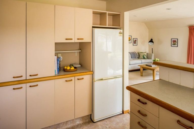 Photo of property in 4/130 Muritai Road, Eastbourne, Lower Hutt, 5013