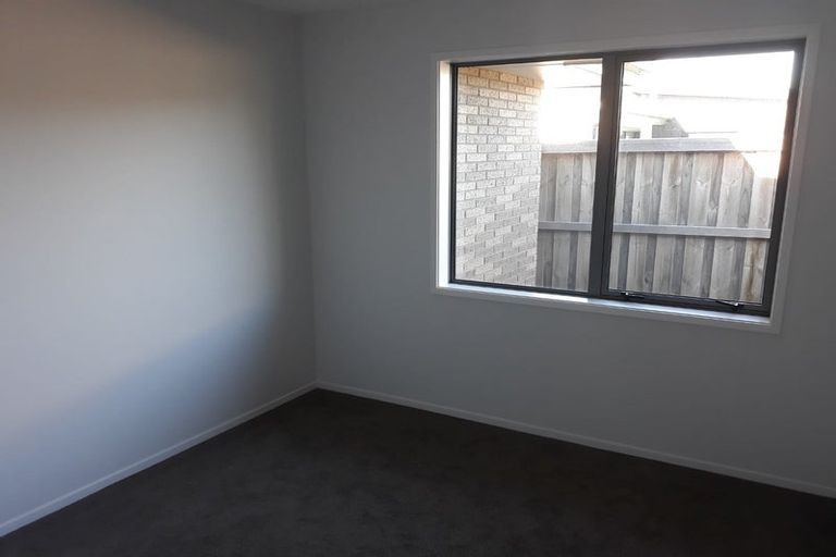 Photo of property in 26 Broadway Parade, Rolleston, 7615