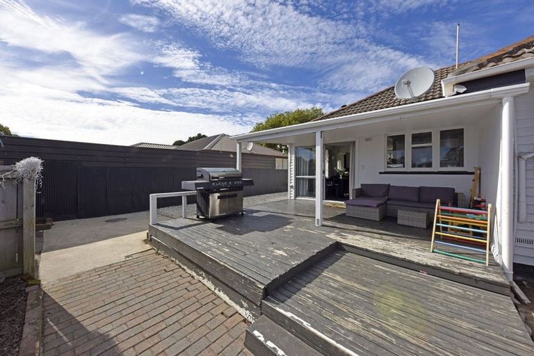 Photo of property in 105 Pages Road, Wainoni, Christchurch, 8061