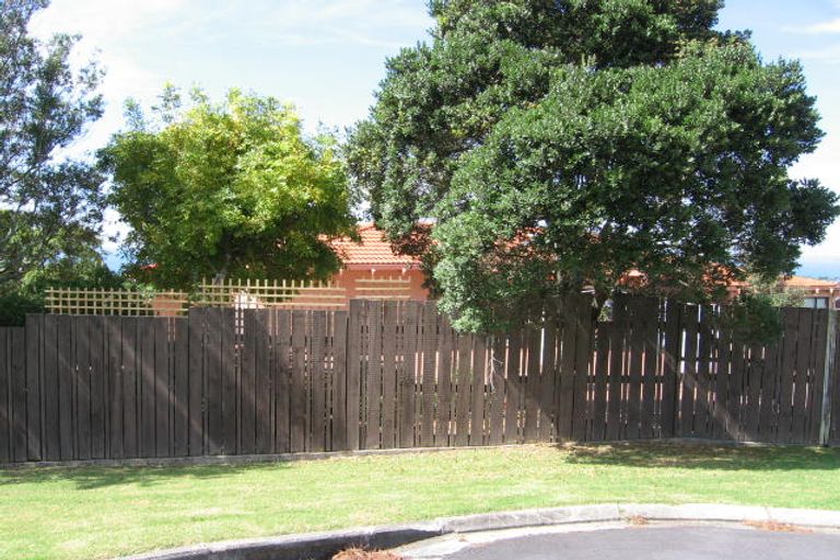 Photo of property in 1 Captains Close, Torbay, Auckland, 0630