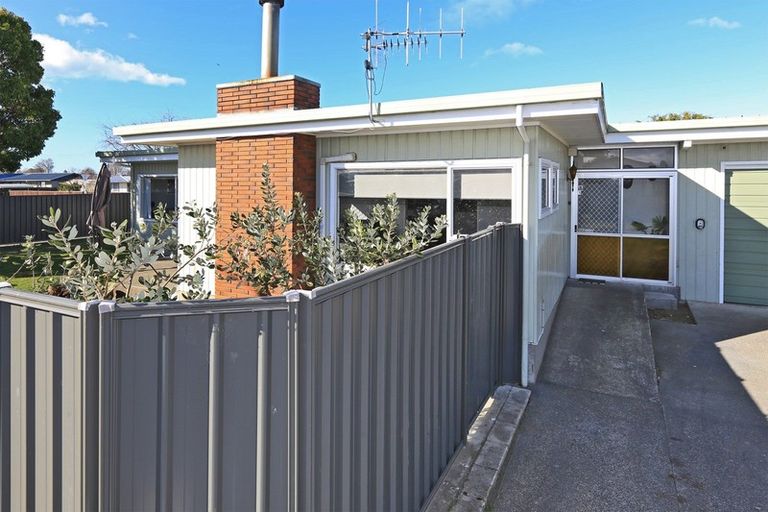 Photo of property in 1 Arney Street, Tamatea, Napier, 4112