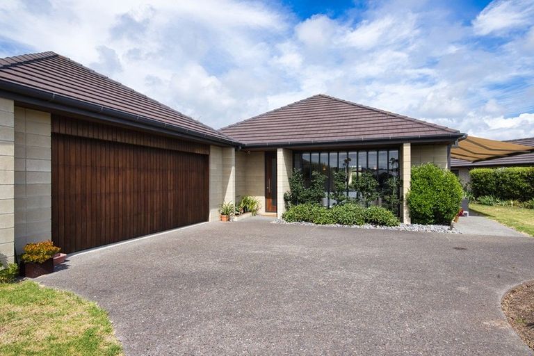 Photo of property in 1 Park Avenue, Mangawhai Heads, Mangawhai, 0505