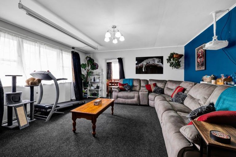 Photo of property in 65 Cloten Road, Stratford, 4332