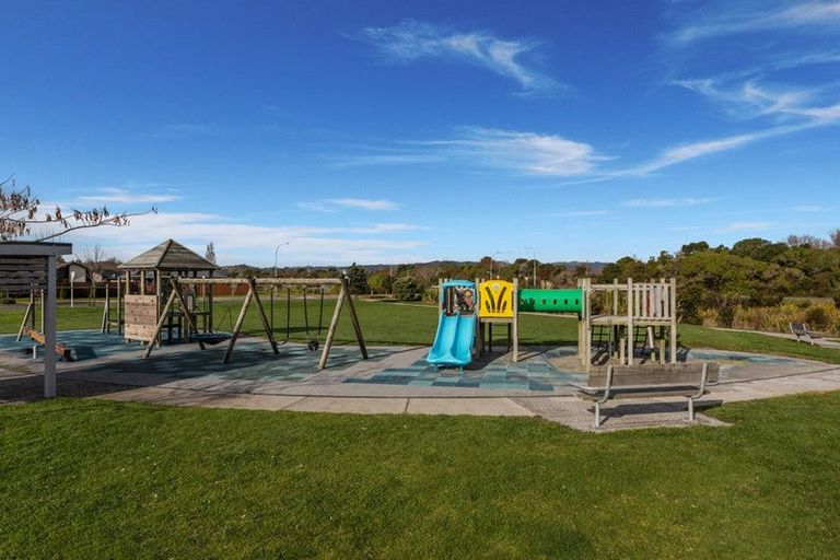 Photo of property in 9 Kotare Drive, Coastlands, Whakatane, 3120