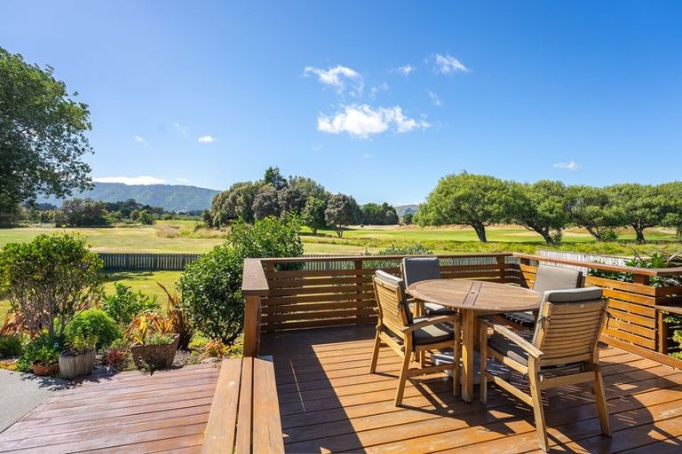 Photo of property in 34 Titoki Road, Waikanae Beach, Waikanae, 5036