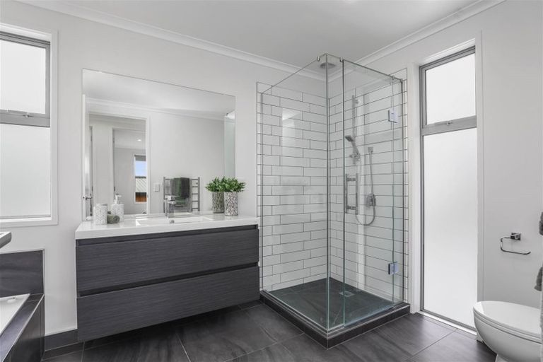 Photo of property in 21 Whakapono Avenue, Baverstock, Hamilton, 3200