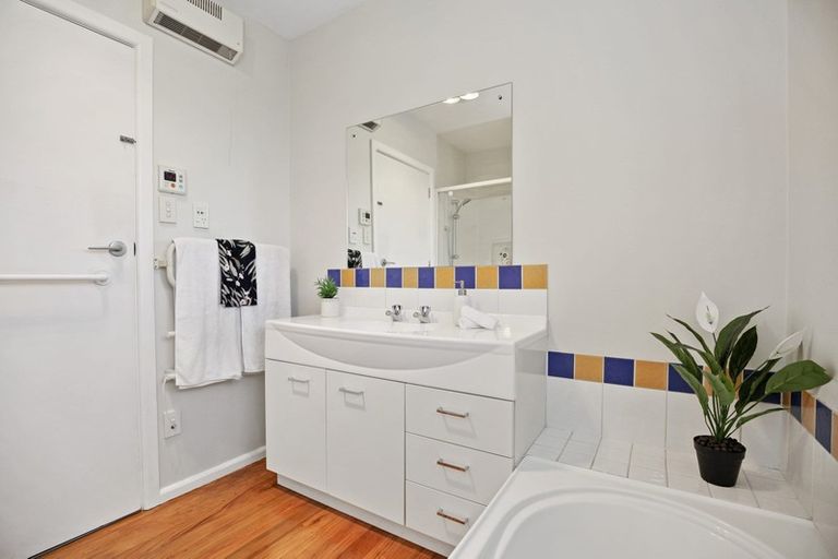 Photo of property in 6 Rossiter Avenue, Redwood, Christchurch, 8051